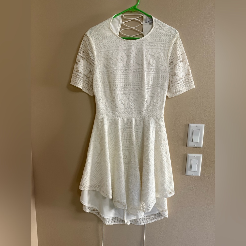 Elegant White Lace Dress